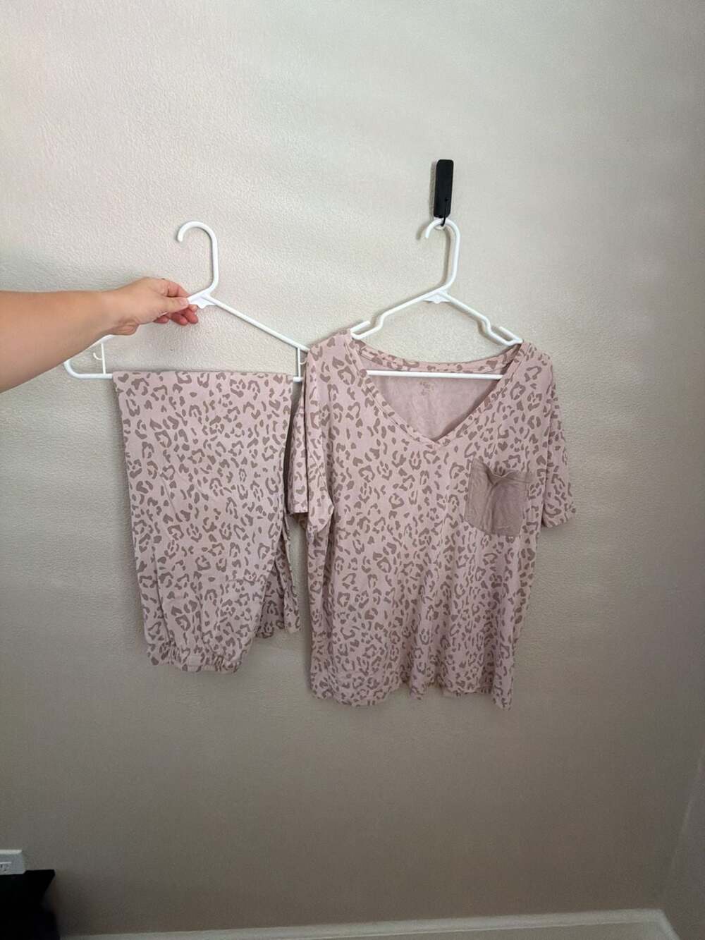 Kyte Baby Women's Leopard Print Pajama Lounge Set